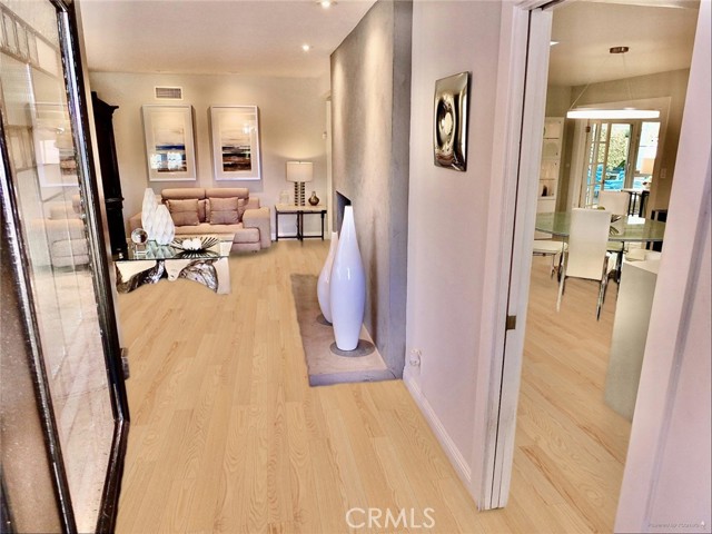 Detail Gallery Image 4 of 52 For 250 Bucknell Rd, Costa Mesa,  CA 92626 - 3 Beds | 2 Baths