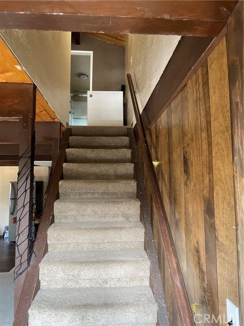 2401 Fir Drive, Running Springs CA: https://media.crmls.org/medias/10b45d46-0252-4579-b3b3-674b7742b27d.jpg