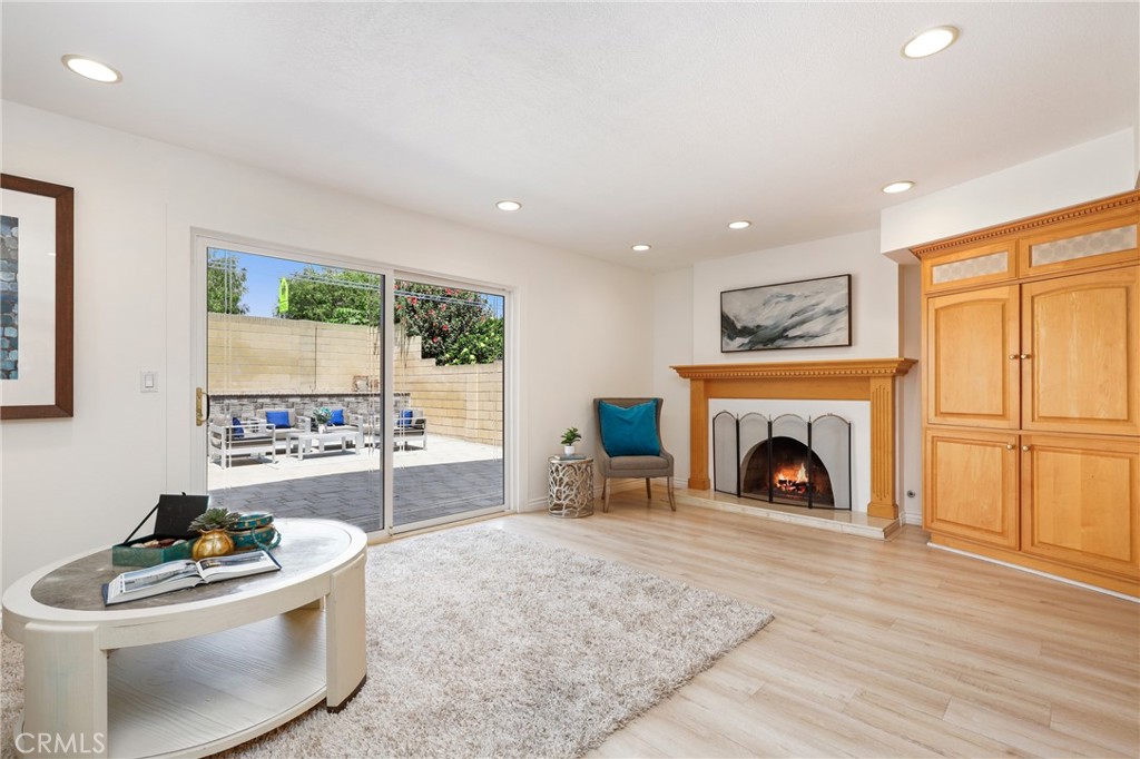 MLS #OC25173182 img 11