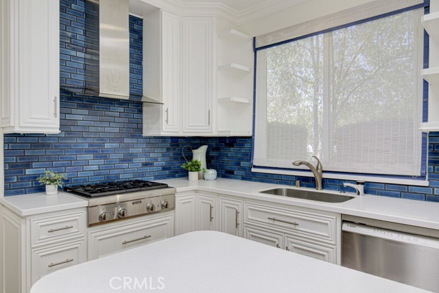 5594 Avenida Sosiega W, Laguna Woods CA: https://media.crmls.org/medias/10b5881c-259c-4024-9a44-2e4292fb1513.jpg