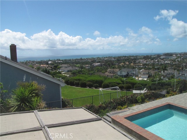 Detail Gallery Image 12 of 14 For 3009 Calle Frontera, San Clemente,  CA 92673 - 5 Beds | 2/1 Baths