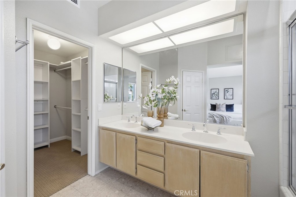 MLS #OC26140497 image #24