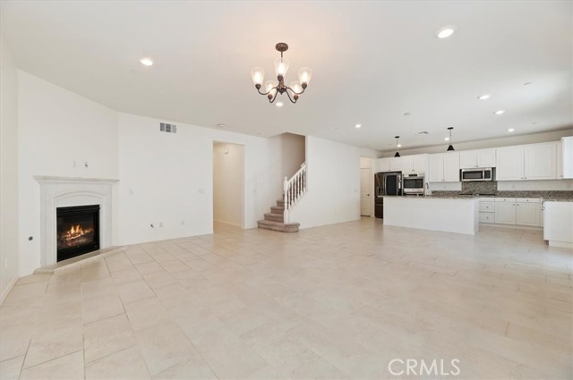 Detail Gallery Image 11 of 44 For 19435 Fortunello Ave, Riverside,  CA 92508 - 4 Beds | 3 Baths