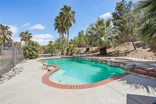 4644 Starstone Court, Palmdale CA: https://media.crmls.org/medias/10b7f1e7-1a55-480e-b50a-5deab99e60ba.jpg