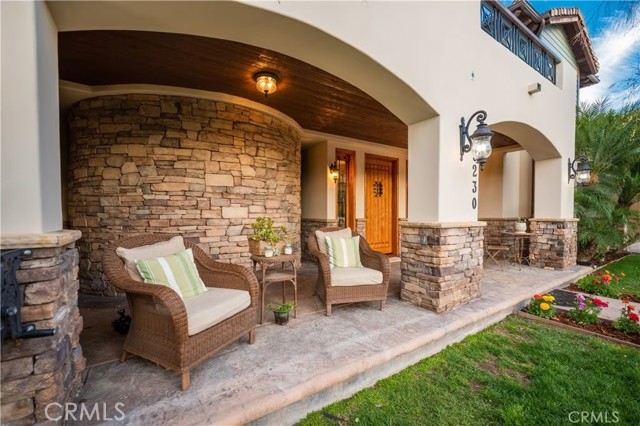 Detail Gallery Image 50 of 67 For 5230 Quakertown Ave, Woodland Hills,  CA 91364 - 5 Beds | 5 Baths