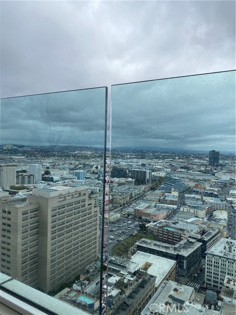 Detail Gallery Image 12 of 26 For 400 S Broadway #1014,  Los Angeles,  CA 90013 - 1 Beds | 1 Baths