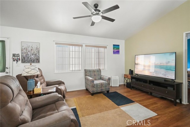 Detail Gallery Image 9 of 27 For 11401 Topanga #73,  Chatsworth,  CA 91311 - 3 Beds | 2 Baths