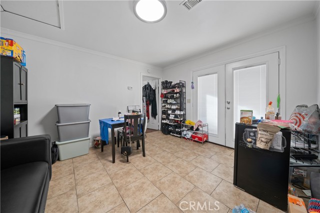 Detail Gallery Image 21 of 34 For 931 N Holly St, Anaheim,  CA 92801 - 4 Beds | 3 Baths