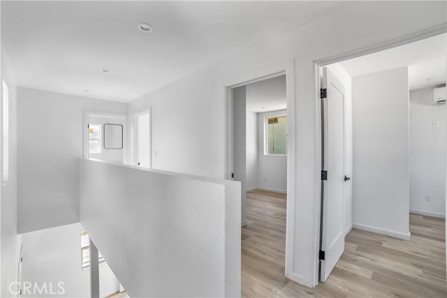 Detail Gallery Image 4 of 9 For 20551 Valerio, Winnetka,  CA 91306 - 4 Beds | 3 Baths