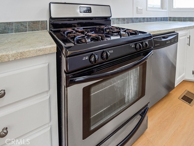 Detail Gallery Image 3 of 36 For 20401 Soledad Canyon #355,  Canyon Country,  CA 91351 - 3 Beds | 2 Baths