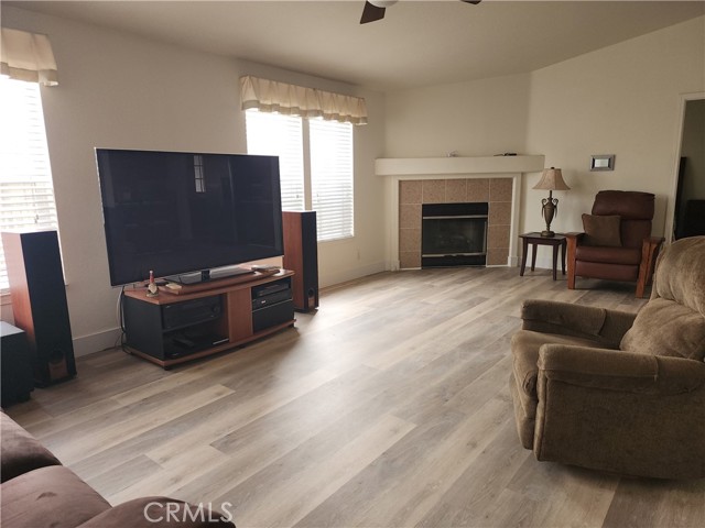 Detail Gallery Image 6 of 13 For 310 Magpie, Fountain Valley,  CA 92708 - 3 Beds | 2 Baths