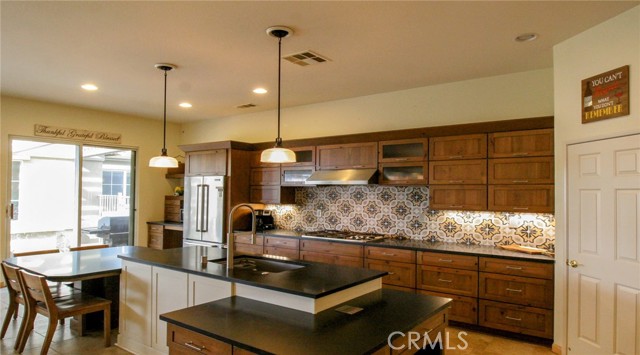 23641 ROSE QUARTZ Drive, Perris CA: https://media.crmls.org/medias/10ba43c0-f936-40e5-9182-622a5606e9a1.jpg