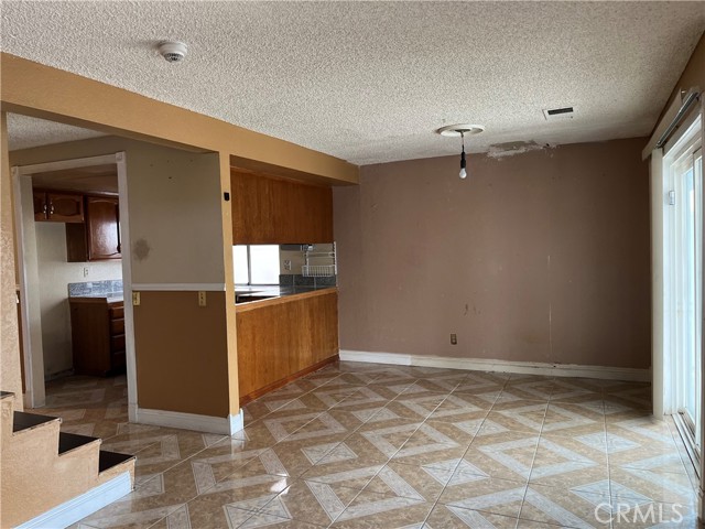 Detail Gallery Image 7 of 21 For 24411 Electra Ct, Moreno Valley,  CA 92551 - 3 Beds | 2/1 Baths