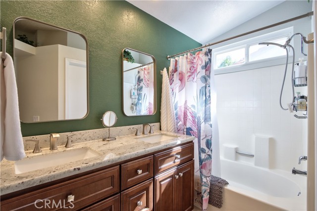 Detail Gallery Image 16 of 33 For 16820 Mediterranean Dr, Moreno Valley,  CA 92551 - 3 Beds | 2 Baths