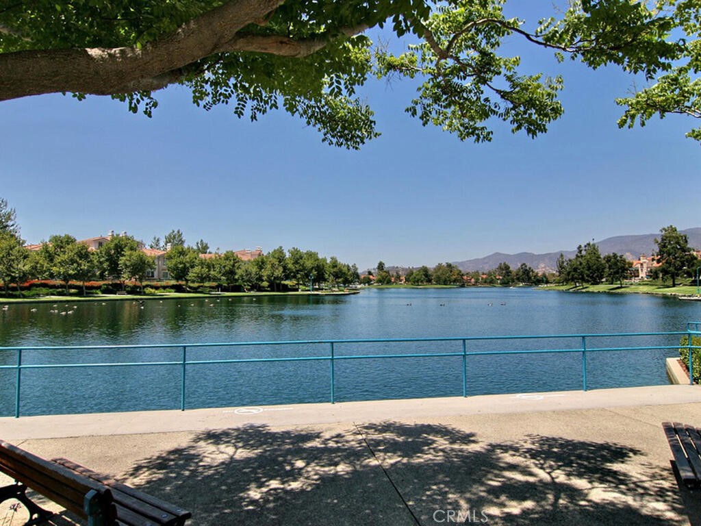 https://media.crmls.org/medias/10bb7fc2-4d17-4cef-9028-ce4596fcdc89.jpg?preset=X-Large