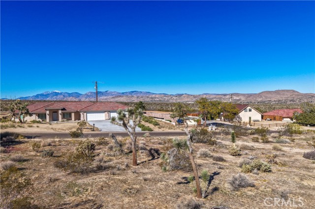 Detail Gallery Image 10 of 12 For 7201 Olympic Rd, Joshua Tree,  CA 92252 - – Beds | – Baths