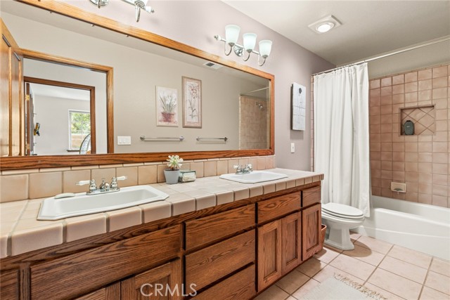 Detail Gallery Image 40 of 60 For 3515 Bell Estates Dr, Chico,  CA 95973 - 6 Beds | 5/1 Baths