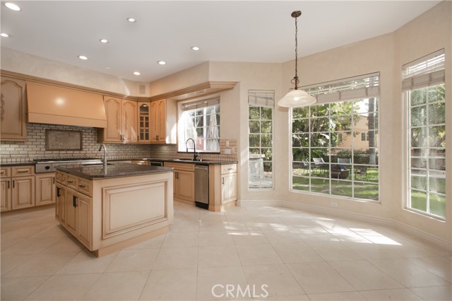 Detail Gallery Image 20 of 47 For 5218 Otis Ave, Tarzana,  CA 91356 - 7 Beds | 6 Baths