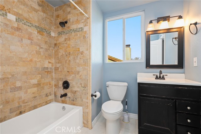 20681 Via Amarilla, Yorba Linda CA: https://media.crmls.org/medias/10bd622b-3fe0-4d3b-afd3-07bef2504e10.jpg