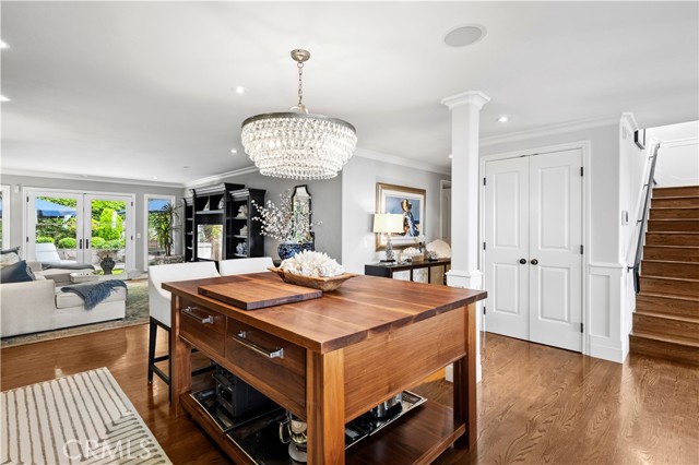 844 Temple Hills Drive, Laguna Beach CA: https://media.crmls.org/medias/10bddb5a-387a-4e38-87d7-9053b557d0b2.jpg