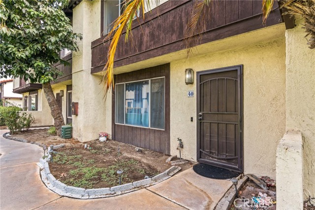 Image 2 for 1097 Santo Antonio Dr #40, Colton, CA 92324