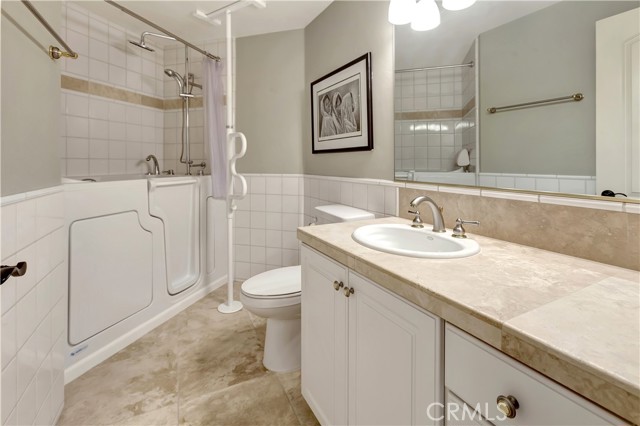 Detail Gallery Image 42 of 60 For 10762 Center Dr, Villa Park,  CA 92861 - 6 Beds | 6/1 Baths