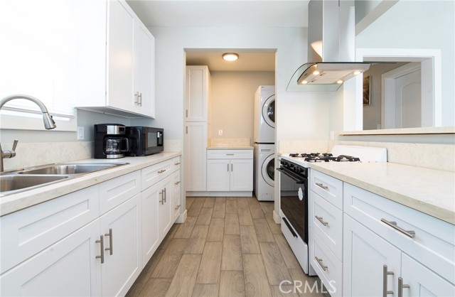 Detail Gallery Image 9 of 19 For 1241 W 89th St, Los Angeles,  CA 90044 - 3 Beds | 1 Baths