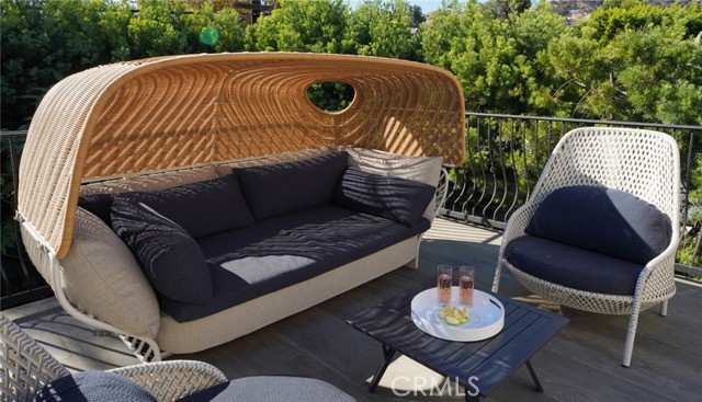 Detail Gallery Image 26 of 39 For 1949 N Catalina Street, –,  CA 90027 - 6 Beds | 5 Baths