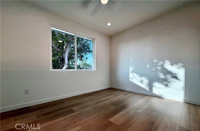 6118 Amos, Lakewood CA: https://media.crmls.org/medias/10c037a8-f78c-4006-b152-ae945efcc5f9.jpg