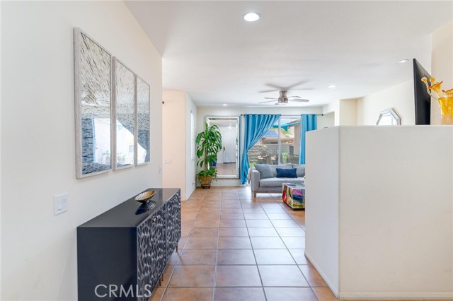 67760 Rio Vista Drive, Cathedral City CA: https://media.crmls.org/medias/10c05dcf-8dfc-49d1-8fb3-699b58aa7ca6.jpg