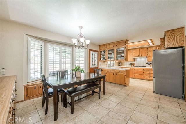 6442 N Gentry Avenue, Fresno CA: https://media.crmls.org/medias/10c05f89-54fc-442d-8781-66752582c1b1.jpg