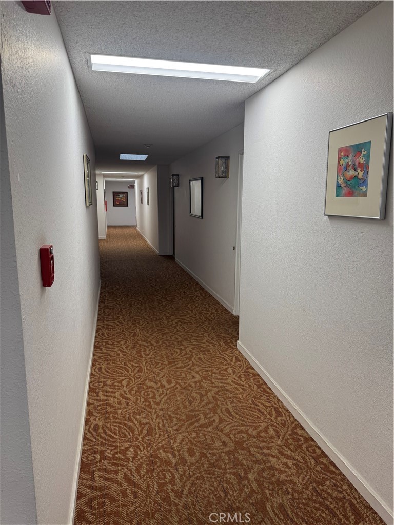 https://media.crmls.org/medias/10c0c0ab-fb20-4a43-a2c1-d85405fab98e.jpg?preset=X-Large