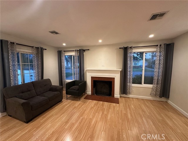 3648 Sepulveda Avenue, San Bernardino CA: https://media.crmls.org/medias/10c1946b-8dd6-4277-bdcd-474182245bce.jpg