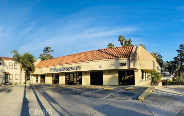 701 W 6th Street, Corona, California 92882, ,Commercial Lease,For Rent,701 W 6th Street,CRTR24050094