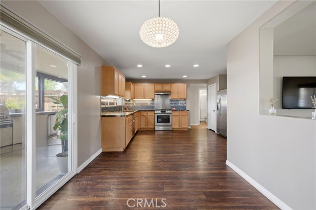 Detail Gallery Image 7 of 24 For 45027 Carla Ct, Lake Elsinore,  CA 92532 - 4 Beds | 3 Baths