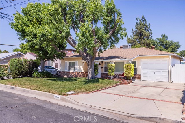 10514 Aldea Avenue, Granada Hills CA: https://media.crmls.org/medias/10c1fd2d-5c8e-45c6-8211-5f5a631b99dc.jpg