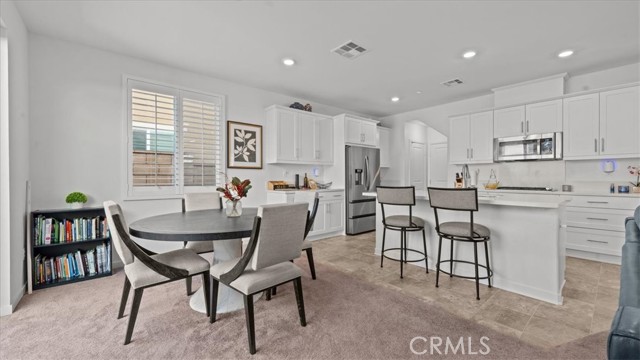 Detail Gallery Image 8 of 31 For 16154 Lozano Street #7,  Fontana,  CA 92336 - 3 Beds | 2/1 Baths