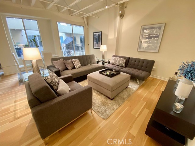 Detail Gallery Image 12 of 27 For 312 W 5th St #1011,  Los Angeles,  CA 90013 - 1 Beds | 1 Baths