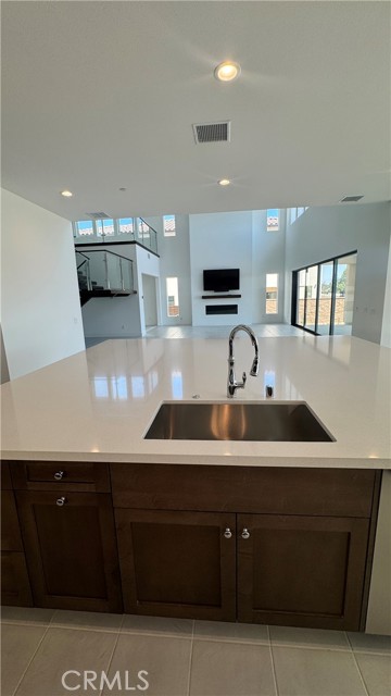 Detail Gallery Image 6 of 9 For 20568 Edgewood Ct, Chatsworth,  CA 91311 - 5 Beds | 6 Baths