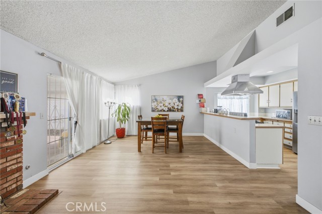 Detail Gallery Image 18 of 54 For 301 Oleander, San Jacinto,  CA 92582 - 4 Beds | 3 Baths