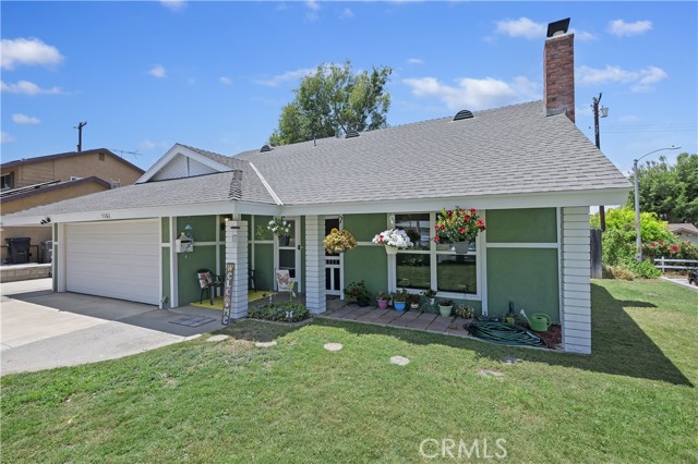 1502 S Merrill Street, Corona CA: https://media.crmls.org/medias/10c6e0d4-c0ef-4408-a5dc-1e0dbd2db747.jpg