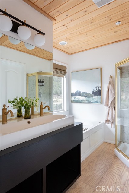 Detail Gallery Image 24 of 39 For 2000 Baldwin Lake Rd, Big Bear City,  CA 92314 - 4 Beds | 2 Baths