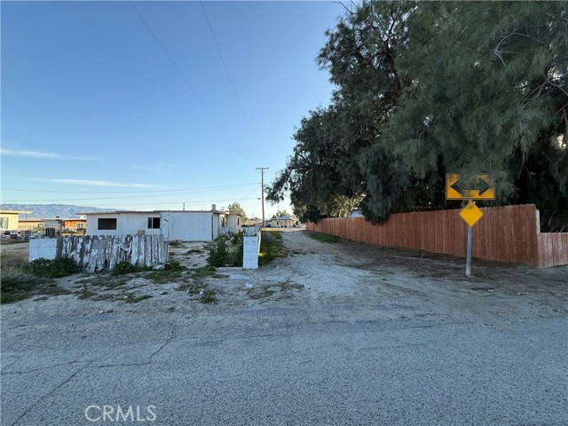 Detail Gallery Image 21 of 23 For 13807 Carson, Trona,  CA 93562 - 4 Beds | 1 Baths