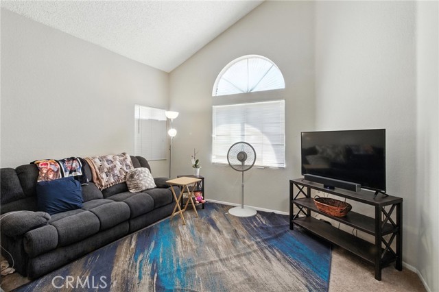 Detail Gallery Image 9 of 30 For 1231 via Antibes, Redlands,  CA 92374 - 4 Beds | 3 Baths