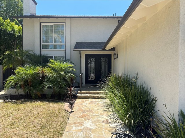 Detail Gallery Image 2 of 20 For 8456 Melba Ave, West Hills,  CA 91304 - 4 Beds | 3 Baths