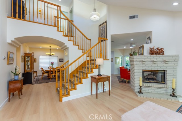 15535 Mallory Court, Moorpark CA: https://media.crmls.org/medias/10c837e2-6de6-4060-b478-500b44aac4fd.jpg