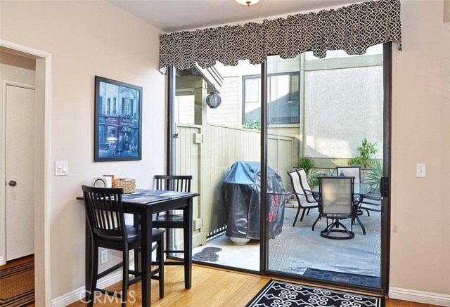 220 Prospect Avenue, Redondo Beach, California 90277, 2 Bedrooms Bedrooms, ,1 BathroomBathrooms,Residential,Sold,Prospect,PV17010237