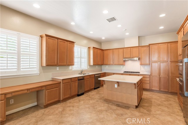 Detail Gallery Image 11 of 50 For 35975 Murano St, Murrieta,  CA 92562 - 3 Beds | 3/1 Baths