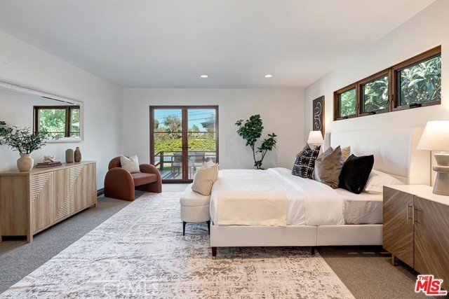 Detail Gallery Image 17 of 29 For 384 N Bonhill Rd, Los Angeles,  CA 90049 - 3 Beds | 3/2 Baths