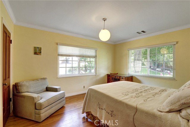 2307 Cameron Avenue, Covina CA: https://media.crmls.org/medias/10c9a08a-88b8-4e35-ba8e-94c1ac7c46cc.jpg